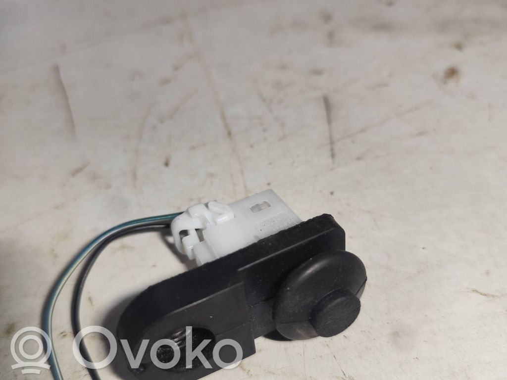 SsangYong Korando Priekinių durų atvėrimo/ užvėrimo daviklis (varlytė) 
