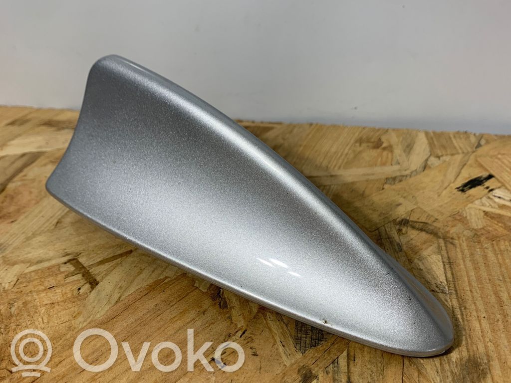 Antena (GPS antena)   6957344,695734401