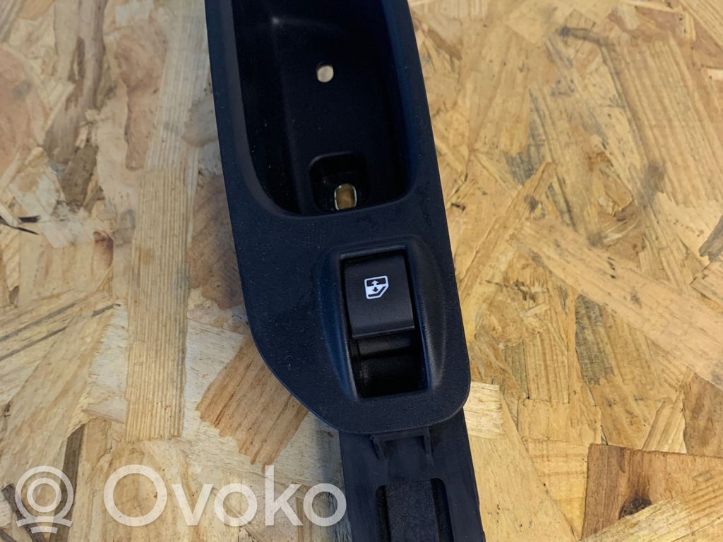 Electric window control switch   735662071