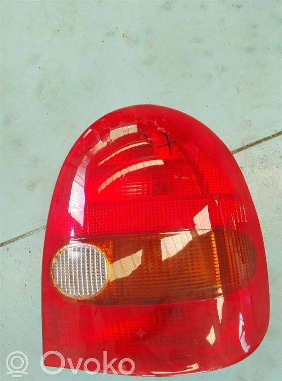 Opel Corsa C Galinis žibintas kėbule 