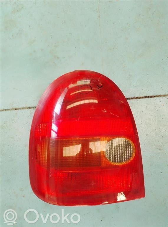 Opel Corsa C Galinis žibintas kėbule 