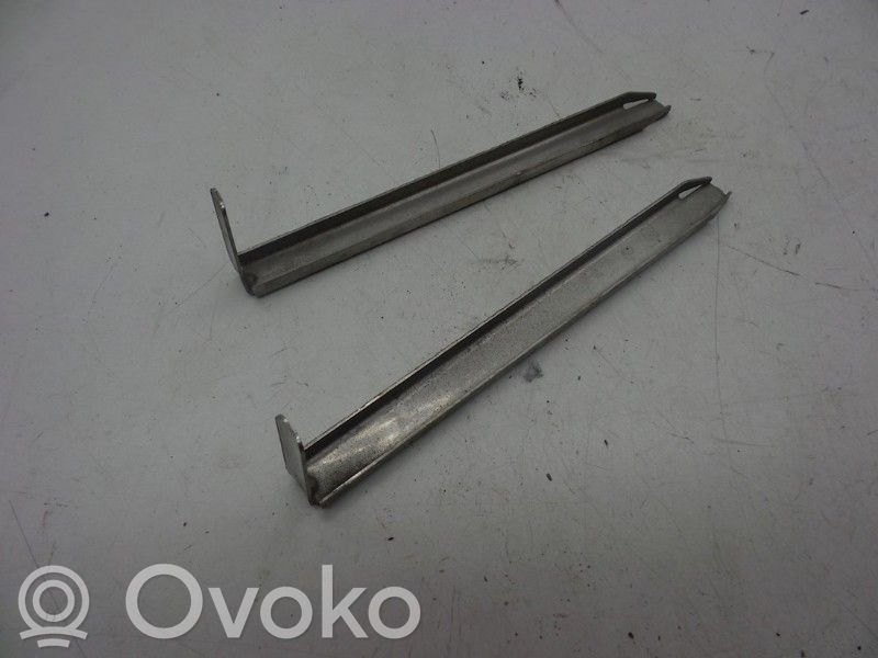 Nuts/bolts