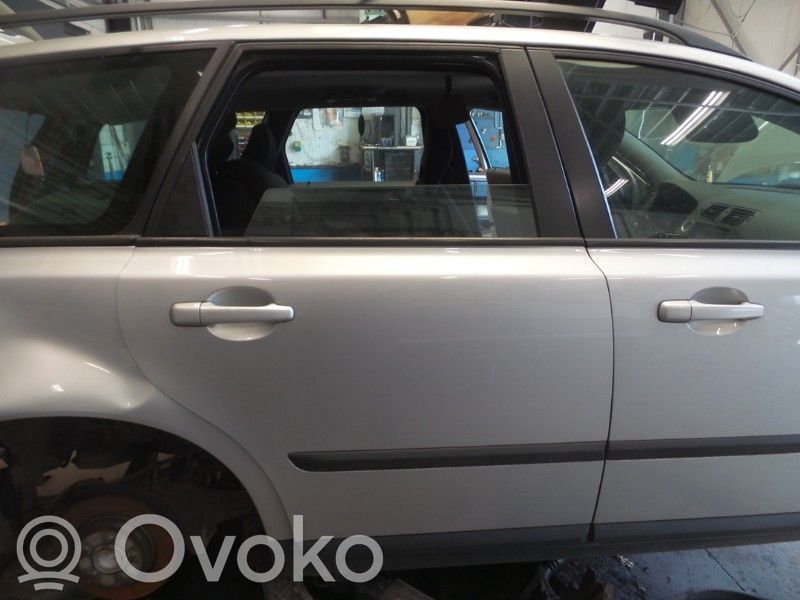 Rear door