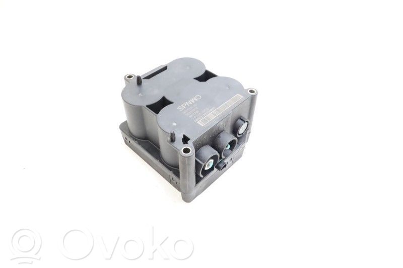 Lynk & co 01 Bouton poussoir de démarrage du moteur 