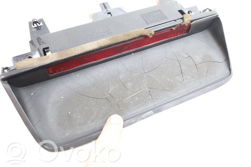 Saab 9-5 Third/center stoplight 