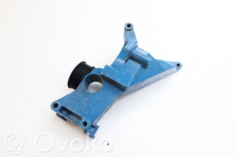 Saab 9-5 Generator/alternator bracket 