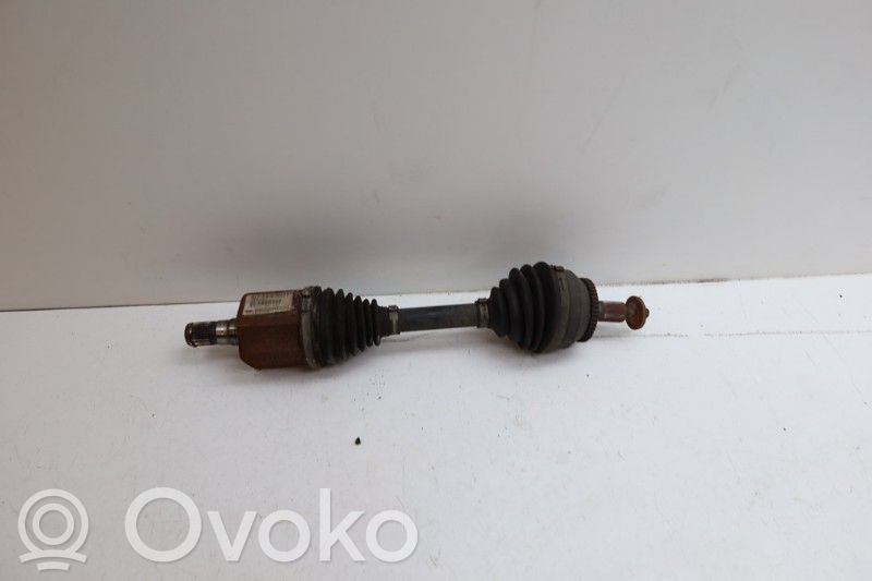 Volvo V70 Półoś przednia 