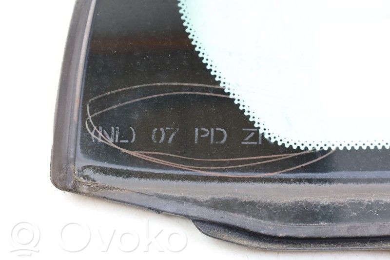 Saab 9-3 Ver2 Vidrio lateral trasero 