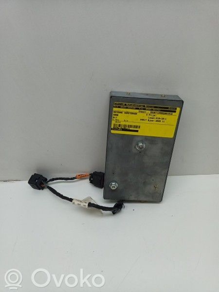 Saab 9-7X Aerial antenna amplifier 