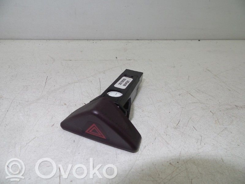 Hazard light switch   9441045,30739320,30739320,9441045