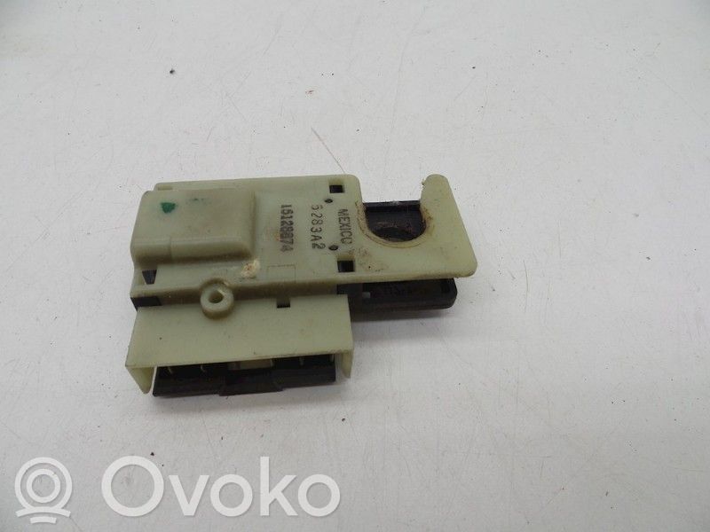 Saab 9-7X Brake pedal sensor switch 
