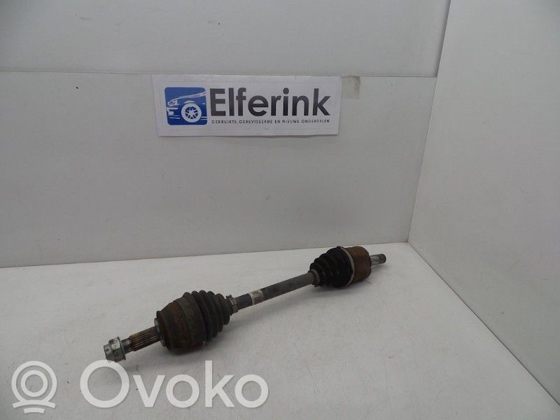 Opel Corsa D Etuvetoakseli 
