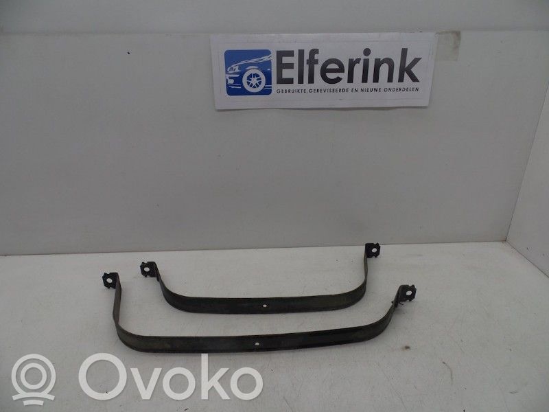 Opel Corsa D Sangle de réservoir de carburant 
