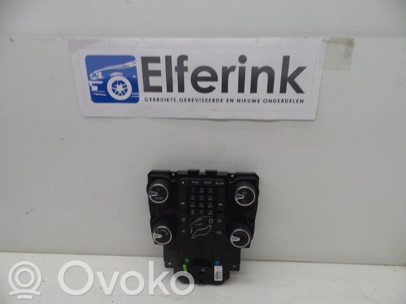 Volvo V40 Head unit multimedia control 