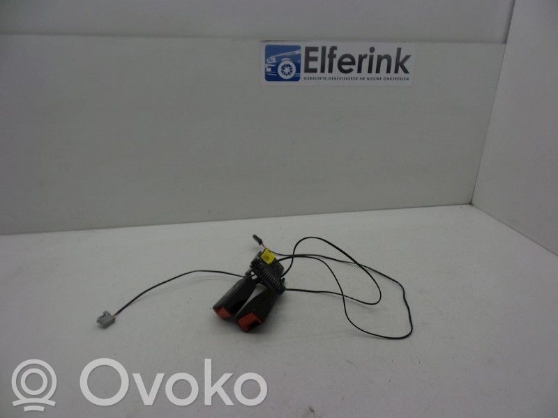 Opel Adam Rear seatbelt buckle 