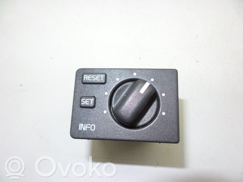 On-board computer control switch   30857598,30857598
