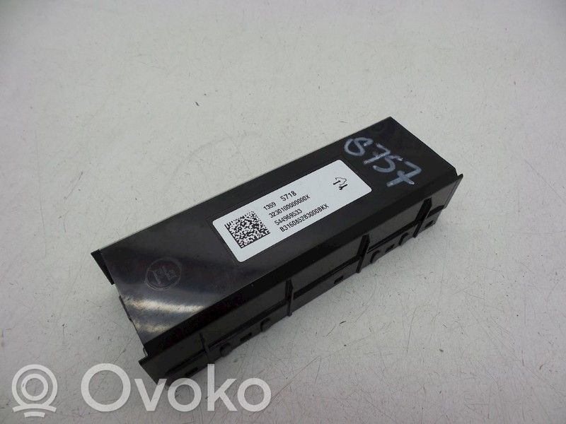 Autres unités de commande / modules   13595718,13595718