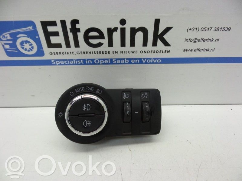 Light switch   13268702,13268702