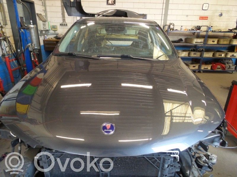 Saab 9-5 Konepelti 