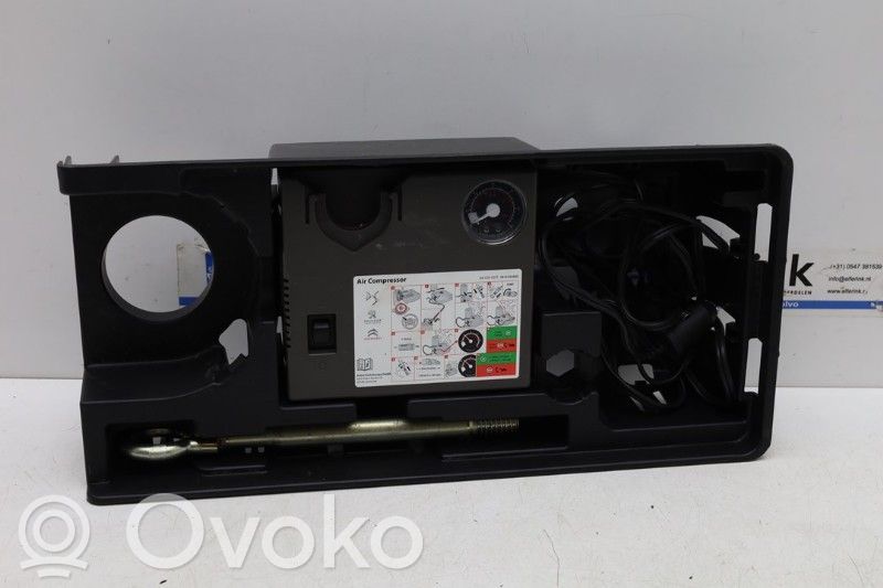 Opel Grandland X Compresor aer anvelope 