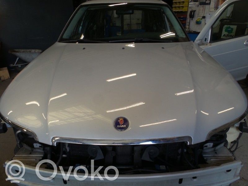 Saab 9-5 Konepelti 