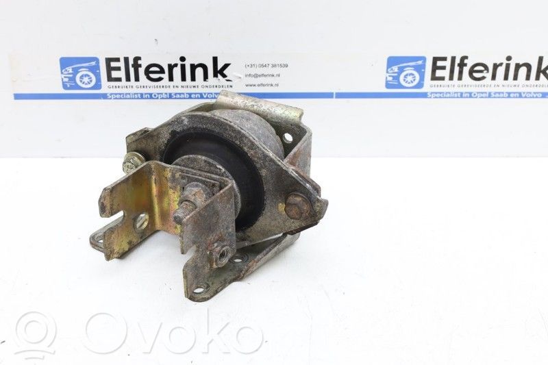 Saab 900 Engine mount bracket 