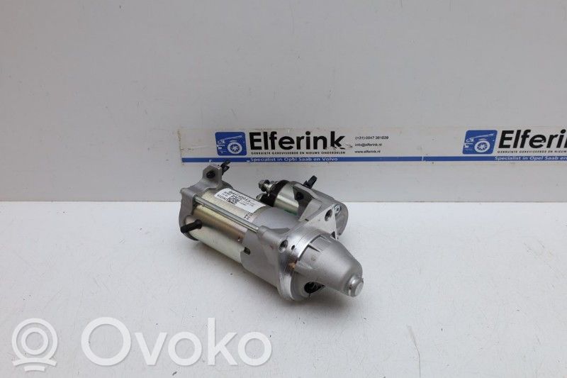 Lynk & co 01 Starteris 