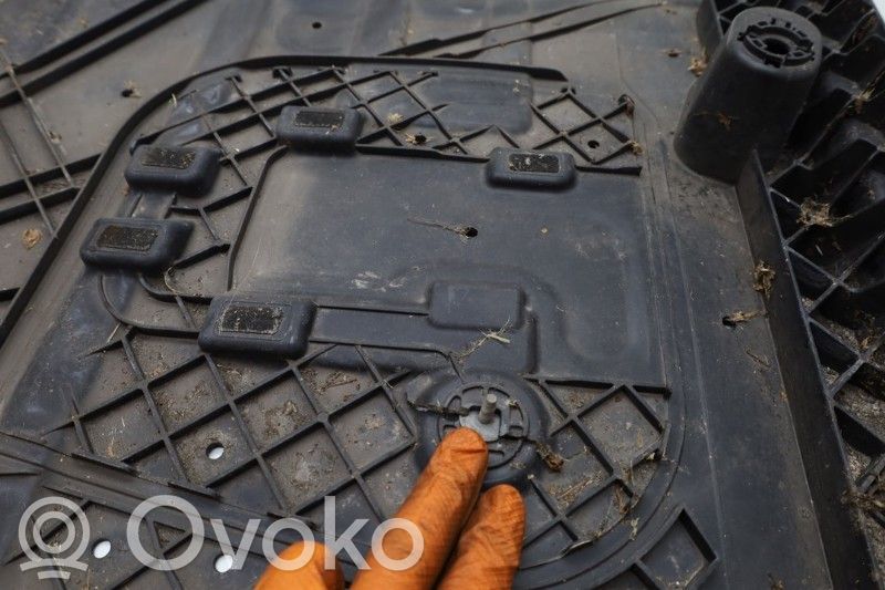 Opel Corsa F Engine splash shield/under tray 