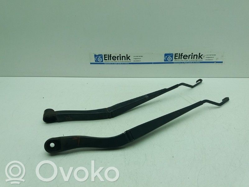 Saab 9-5 Front wiper blade arm 