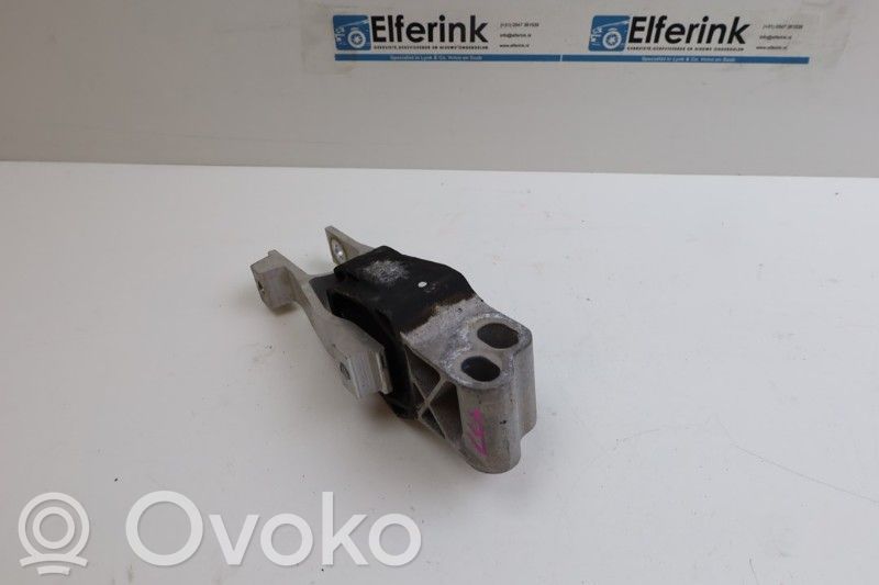 Lynk & co 01 Engine mount bracket 