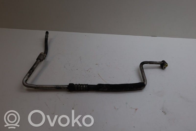 Saab 900 Ilmastointilaitteen putki (A/C) 
