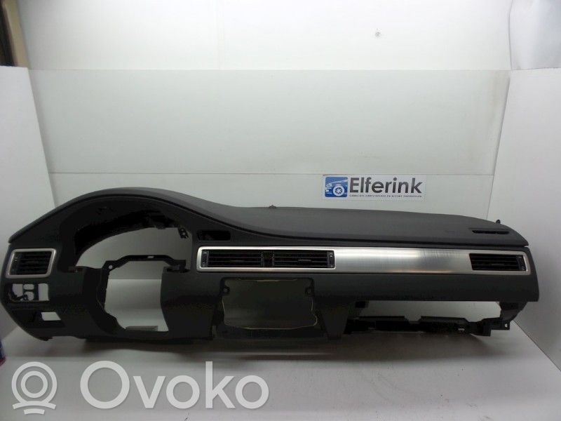 Volvo V70 Panelė 