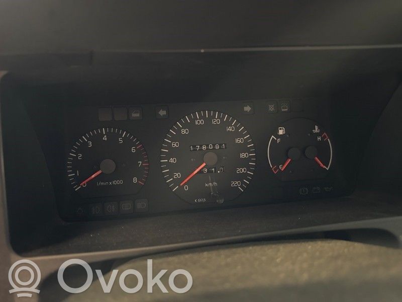 Volvo 440 Speedometer (instrument cluster) 