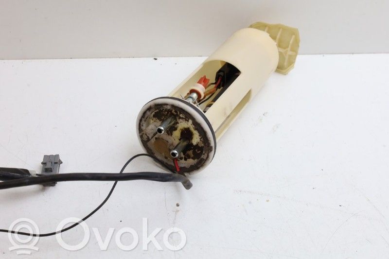 Bomba interna de combustible