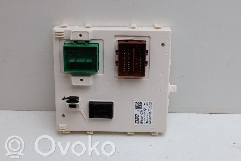 Volvo XC40 Sonstige Steuergeräte / Module 