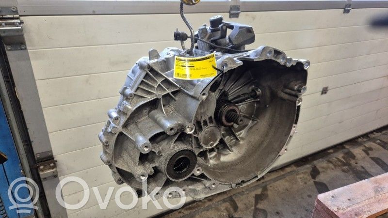 Volvo V60 Manualna 6-biegowa skrzynia biegów 