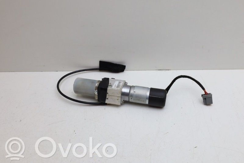 Volvo V70 Motor ridicare hayon/capotă portbagaj 