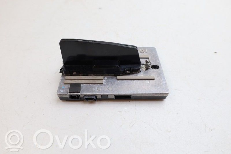 Volvo XC40 Radion antenni 