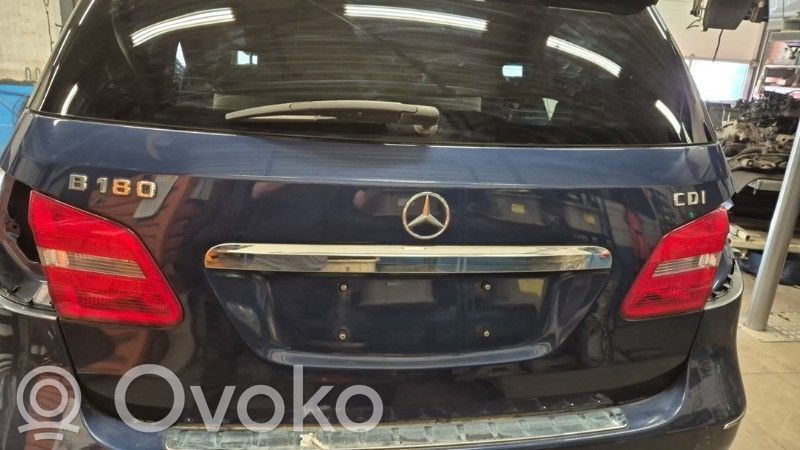 Mercedes-Benz B W246 W242 Tylna klapa bagażnika 