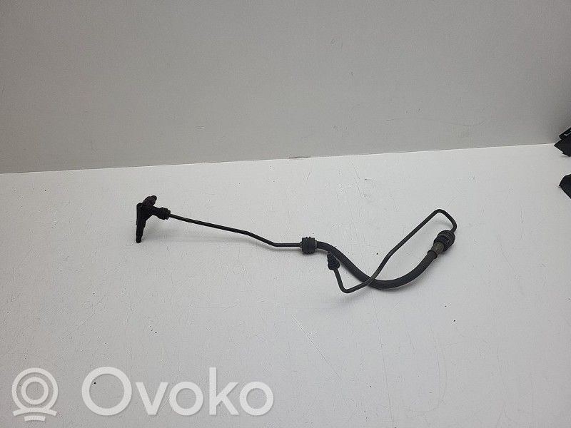 Clutch pipe/line