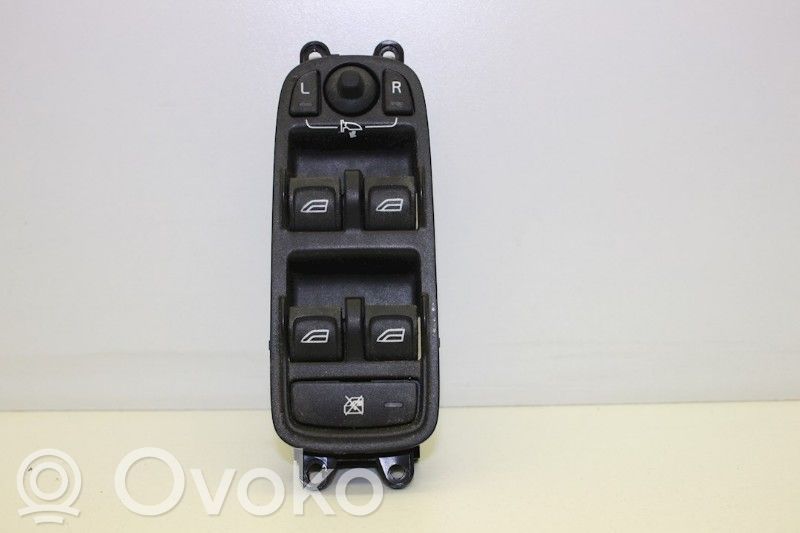 Electric window control switch   30773211,31295121,30773211,31295121