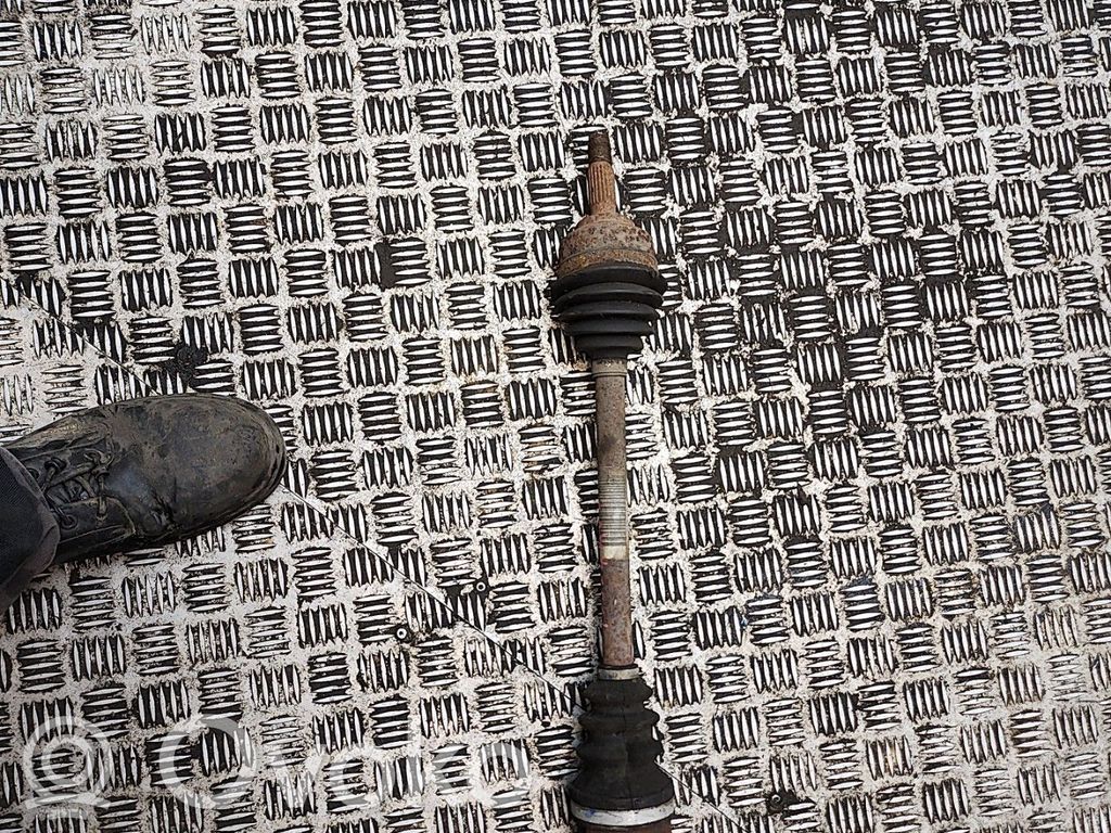 Peugeot 207 Front driveshaft 