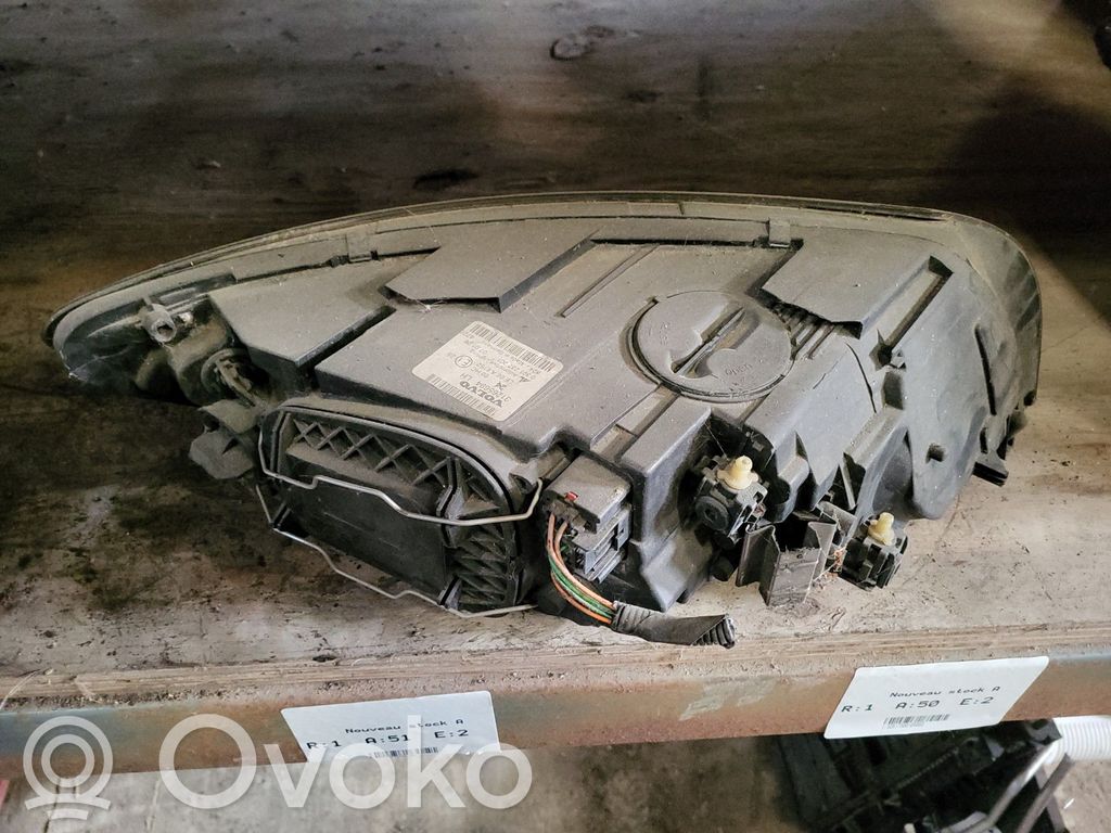 Scheinwerfer   32206139