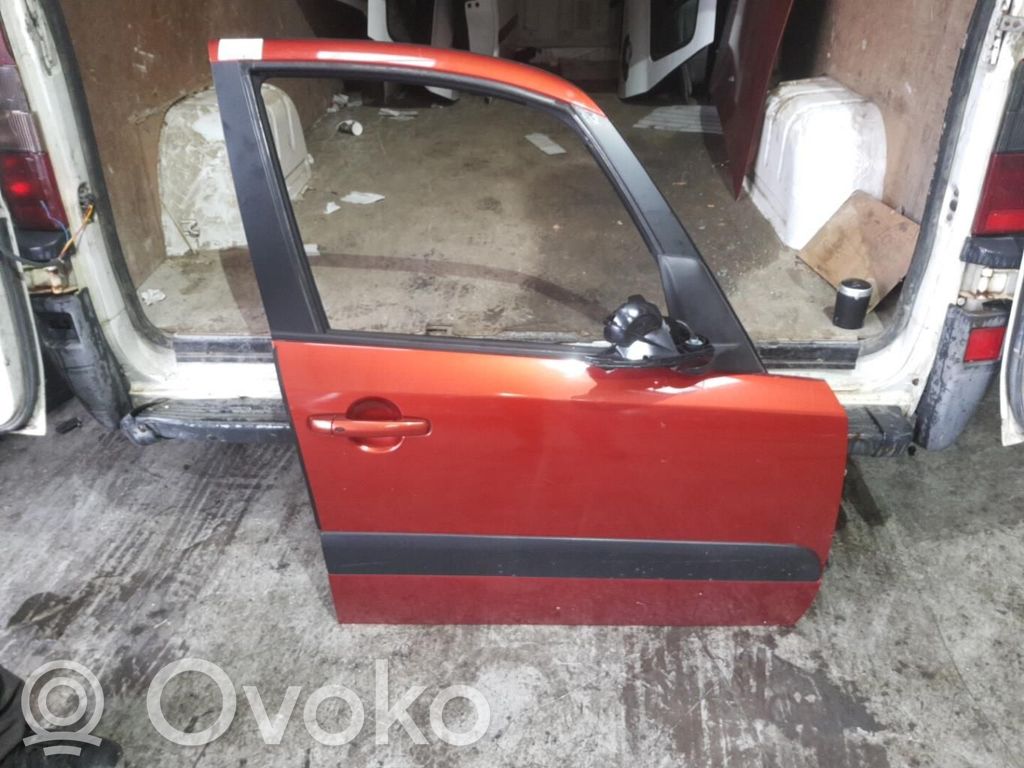Suzuki SX4 Priekinės durys 