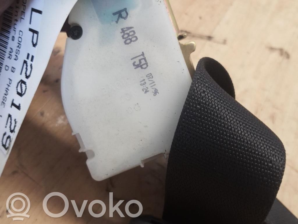 Opel Corsa B Cinturón trasero 