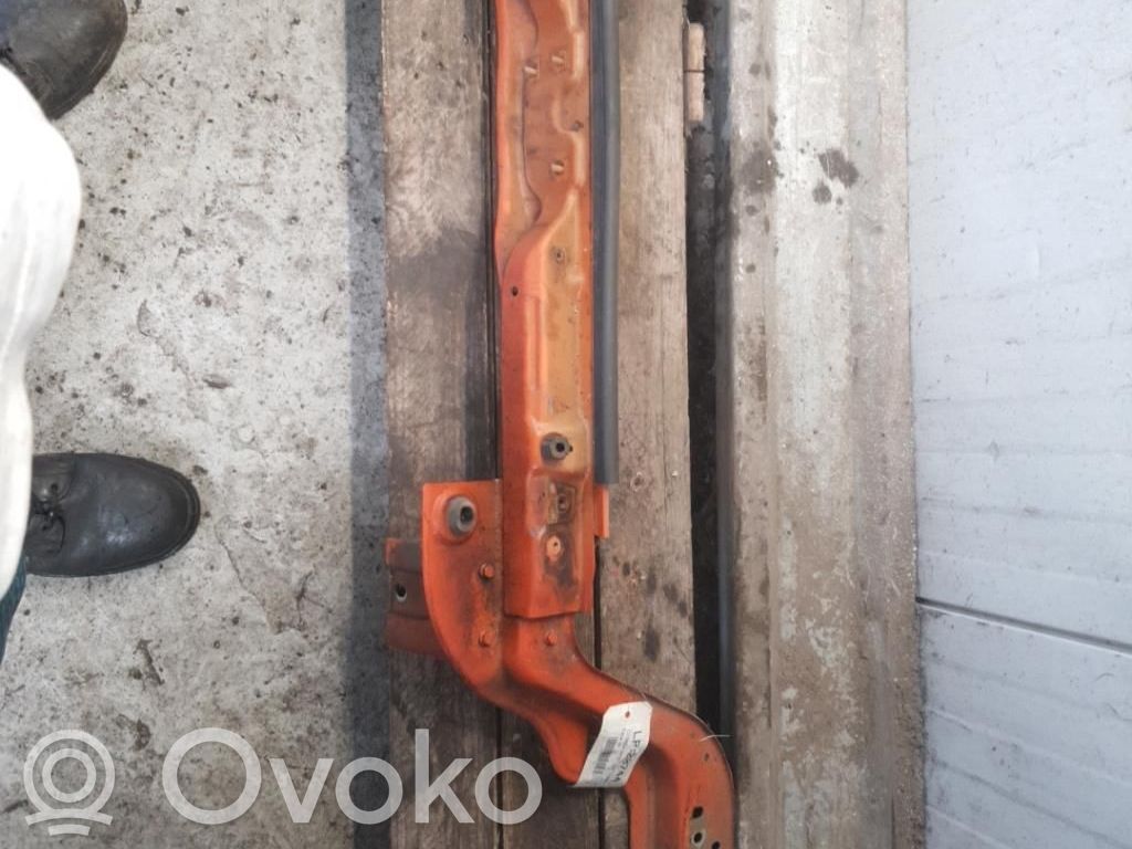 Radiatoru panelis   00007106F6