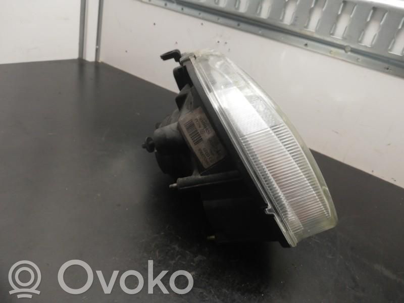 Scheinwerfer   B60606F620