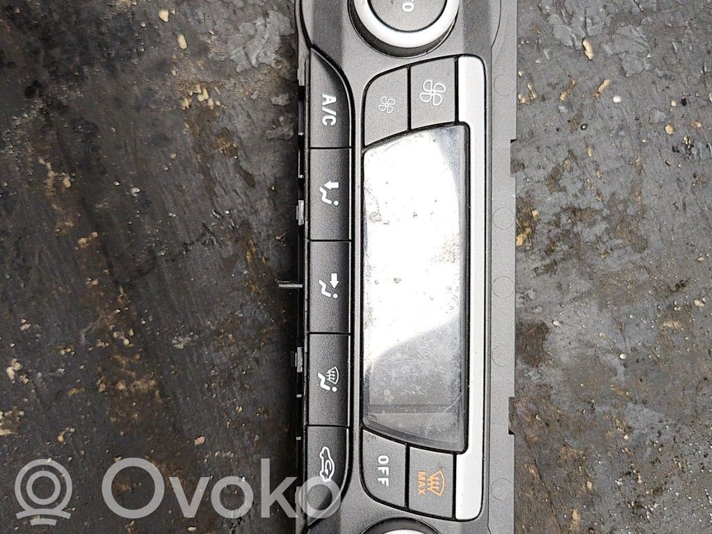 Ford C-MAX I Climate control unit 
