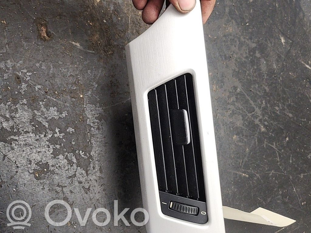 BMW 3 E90 E91 Grilă ventilație/ramă laterală bord 