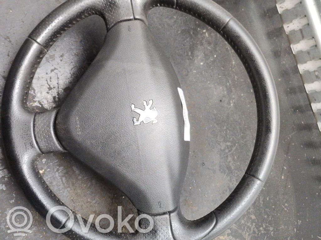 Peugeot 207 Ohjauspyörä 